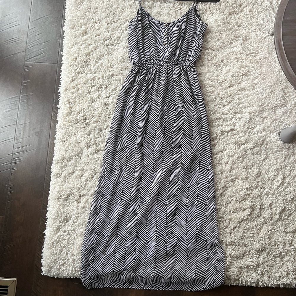 Black and white maxi